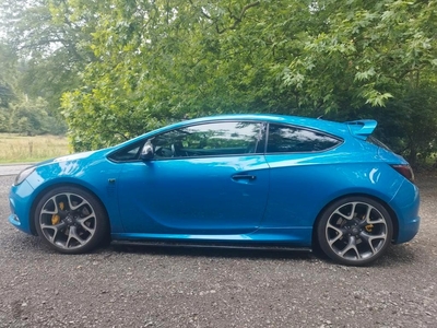 Opel Astra OPC