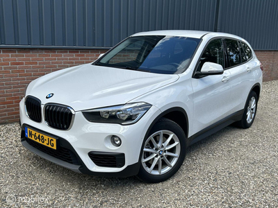 BMW X1 sDrive18i High Executive Trekhaak/Navigatie/Pdc