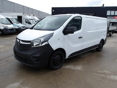 Opel Vivaro (086)