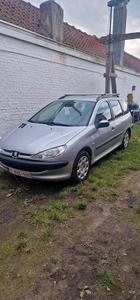 PEUGEOT 1.4 206 hdm