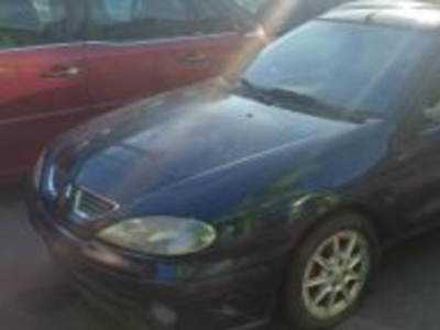 Renault Megane 1.4i '00