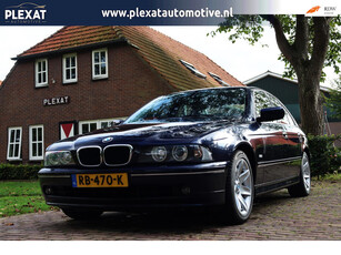 BMW 5-serie 525d Lifestyle Edition Aut. | Slechts 210.000KM | Facelift | Xenon | Leder | Keurige Staat | Historie | Stoelverwarmin