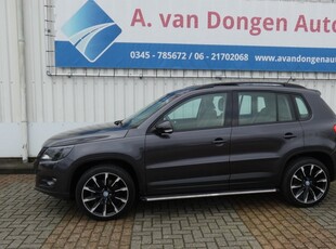 Volkswagen Tiguan 1.4 TSI SPORTenSTYLE 4MOTION,Pano,Trhaak,APK 1-11-25