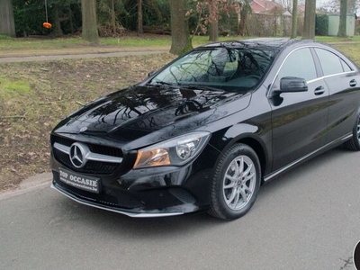 MERCEDES CLA cla180 in nieuwe staat /sportseats