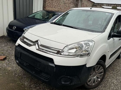 CITROEN BERLINGO SOCIETE L1 1.6 HDi 90 FAP Niveau A tva Boite auto !!!