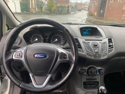Ford Fiesta VI phase 2 1.5 tdci 75cv