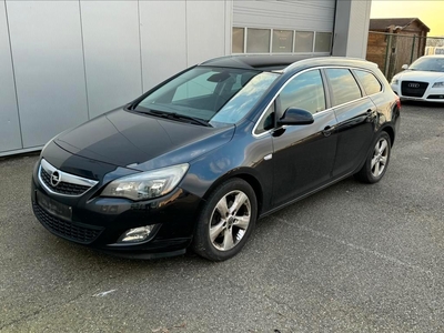 Opel Astra Sport Tourer export marchand
