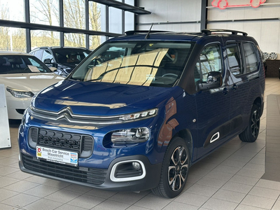 Citroën Berlingo XL 1.2 PureTech Shine XTR 7p. | 7-zits | Automaat -8 | Carplay | HUD | Winter-pakket