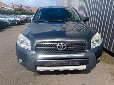 Toyota RAV4 Diesel 2006 Lederen Gps Clim 2006 velgen 155000k