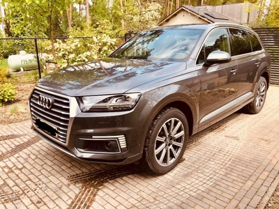 Audi Q7 E tron 08/2018