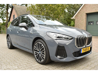 BMW 225E X Drive Aut Hybrid Duurste uitvoering X Drive.