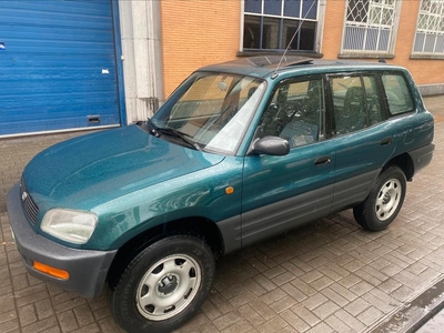 TOYOTA RAV4 2.0i - 1ER PROPRIÉTAIRE - 4 X 4- 5 PORTES *