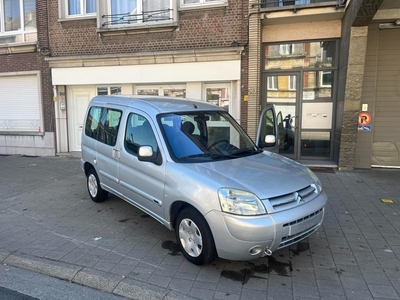 Citroen Berlingo 1.4i Benzine Airco 5-pl Gekeurd & carpass