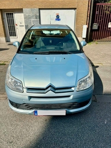 Citroen c4 1.4 benzine KLAAR VOOR EEN LICENTIE (roze blad)