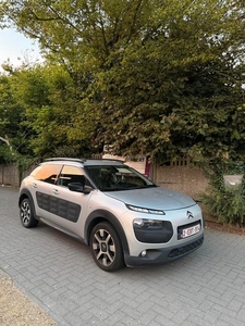 Citroen c4 cactus automaat met weinig schade