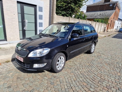 SKODA FABIA II de 2010 EURO 5 1.2TDI break noir 205.000km