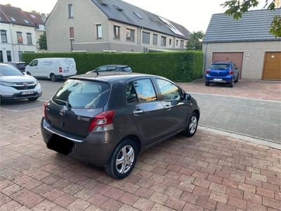 Toyota yaris 2011 euro5 127000km essence 1.0