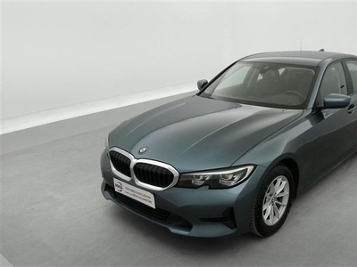 BMW 3 Serie 318 318 d Business CUIR SPORT/NAVI/LED/ALU/PDC