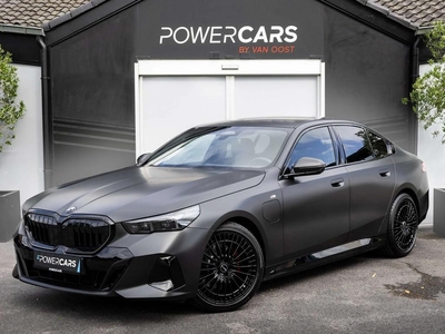 BMW SERIE 5 530 e|PHEV|MSPORT|MATBLACK|HUD|LEDER (bj 2024)