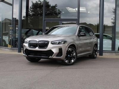 BMW X3 M iX3 Sport / PANO / H-K / KEYL / HUD / 360CAM / TRKH