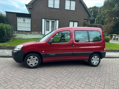 Citroën berlingo 1.4i benzine Trekhaak schuifdeur gekeurd