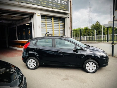 Ford Fiesta 1.4 TDCi Ambiente!!! TERUG NAAR SCHOOL PROMO!!!