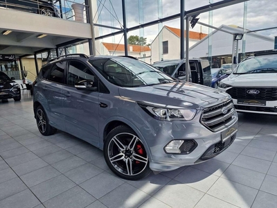 Ford Kuga ST-LINE X BENZINE AUTOMAAT FULL OPTION (bj 2020)