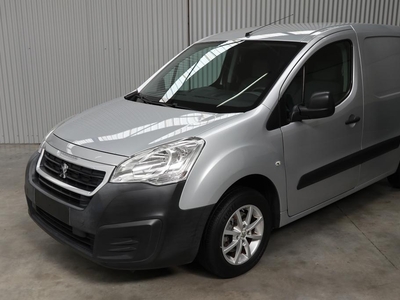 Peugeot Partner 1.6 Blue HDI Airco PDC Trekhaak Cruise cont