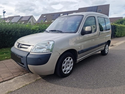 Peugeot Partner Totem 1.4i Benzine Slechts 98.000km Gekeurd