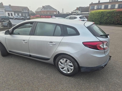 Renault megane 1.5 dci diesel 2013 clim gps 127000 km