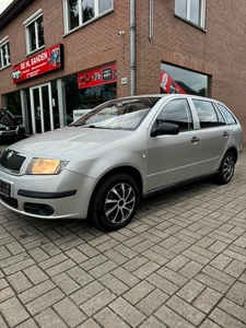 Skoda Fabia 1.4 benzine automaat al gekeurd