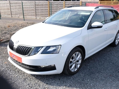 Skoda Octavia 1.0 TSI Ambition, PDC, airco, navi, met garant