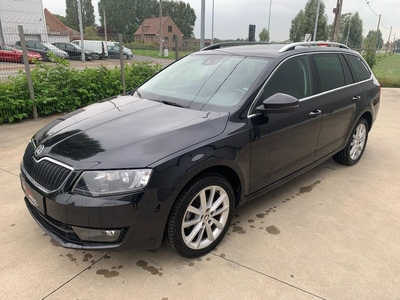 SKODA OCTAVIA 1.4tsi NAVI/ADAPTIVE CRUISE/ZETELVERW/XENON