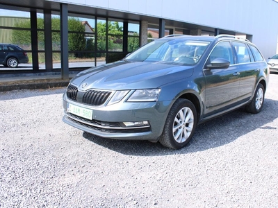 SKODA OCTAVIA 1.6 TDI CAMERA NAVI TREKHAAK APPLE CARPLAY