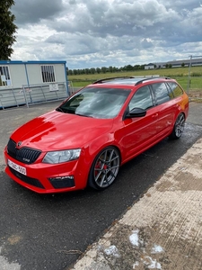 Skoda octavia combi vrs /dsg 2017