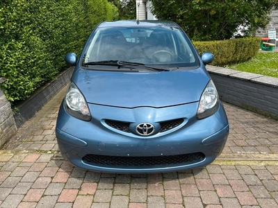 TOYOTA AYGO 1.0i VVT-i MUSIC AIRCO.81000 KMS.