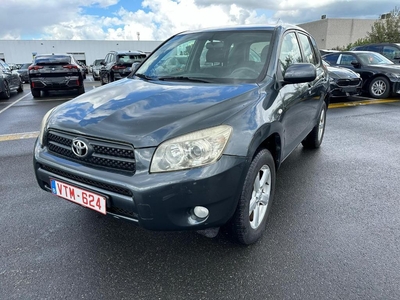 Toyota RAV4 | 2.0L BENZINE