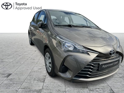 Toyota Yaris Active & Pack Y-OUNG