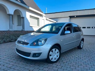 Ford fiesta 1.3 benzine/ 98.000km/airco/1ste eigenaar/ohb