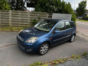 Ford Fiesta Ghia, 1.4 Diesel, Airco, Cuir, Roule immpecable