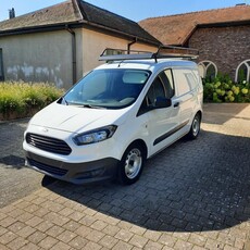 Ford Transit Courier 1.5 TCDi weinig kms. !!