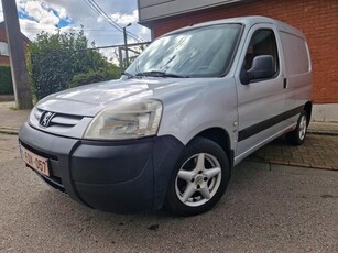 Peugeot partner 2hdi 1er propriétaire prête à imatriculer