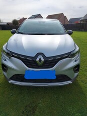 RENAULT CAPTUR TCE intens 140 automaat: inschrijving 02/2021