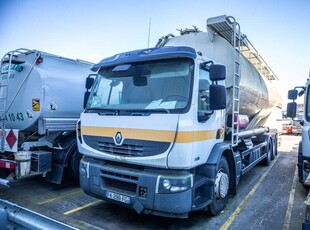 Renault PREMIUM 320 DXI+CITERNE ALIMENTAIRE ( engine problem