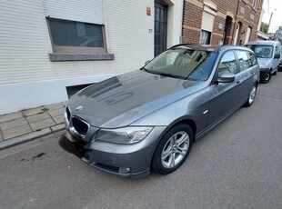 Te koop BMW 318D euro 5 Jaar 2011