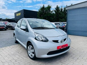 Toyota Aygo 1.0i 37.000km 1jaar garantie AUTOM