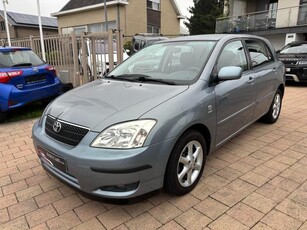 Toyota corolla benzine 1400cc benzine 124000 km met ful onde