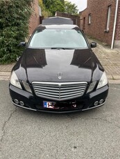 Très belle Mercedes E200