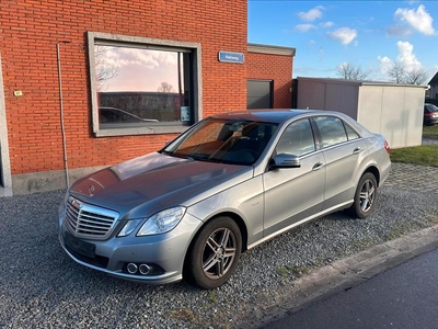 MERCEDES E220 cdi