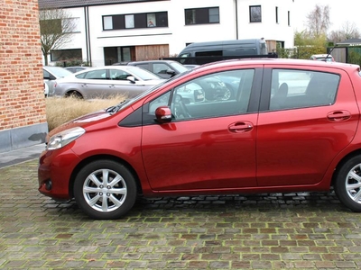 Toyota Yaris 1.0i VVT-i Bwj 07/2013 Perfecte staat Airco !!!